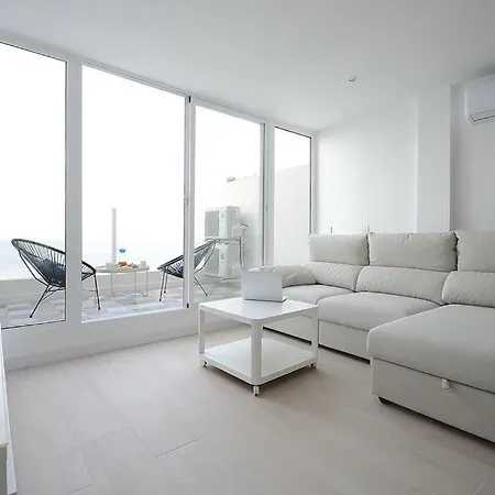 Espejo Del Mar Apartment *